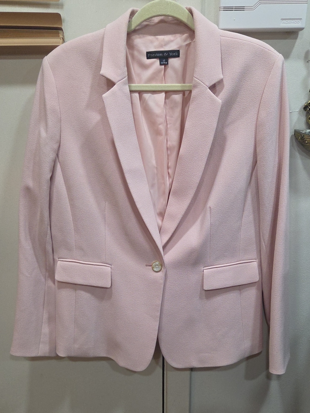 Preston & York Light Blush Single-Button Tailored Blazer
